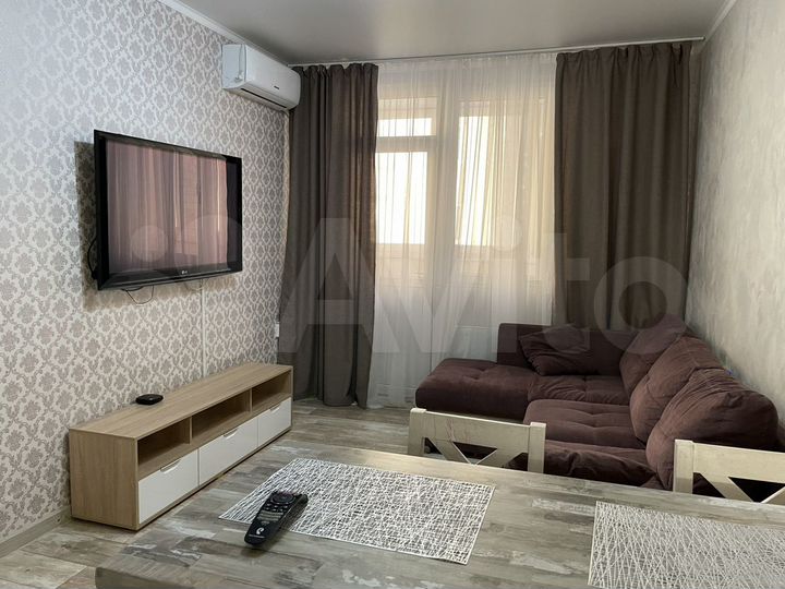 1-к. квартира, 40 м², 1/6 эт.