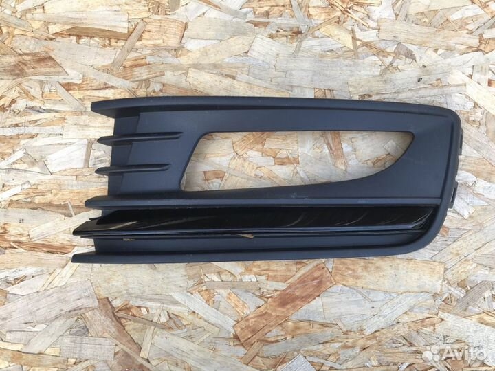 Решётка в бампер левая Volkswagen Polo Sedan