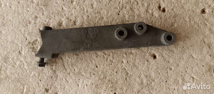 Кронштейн двигателя Opel Vectra b x20xev, x18xe