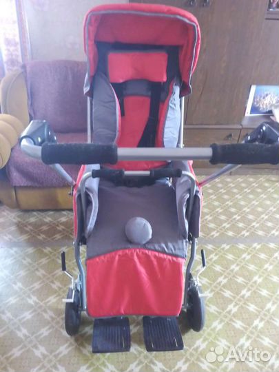 Прогулочная коляска новая