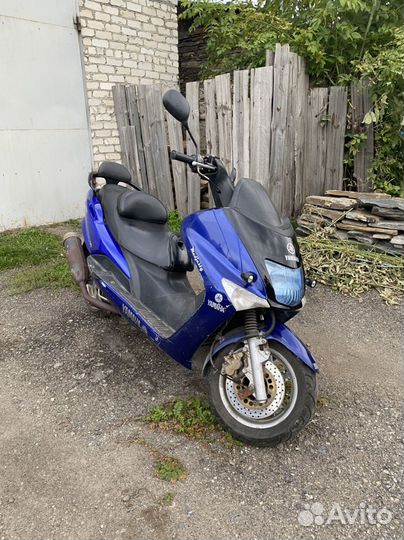 Мотороллер yamaha