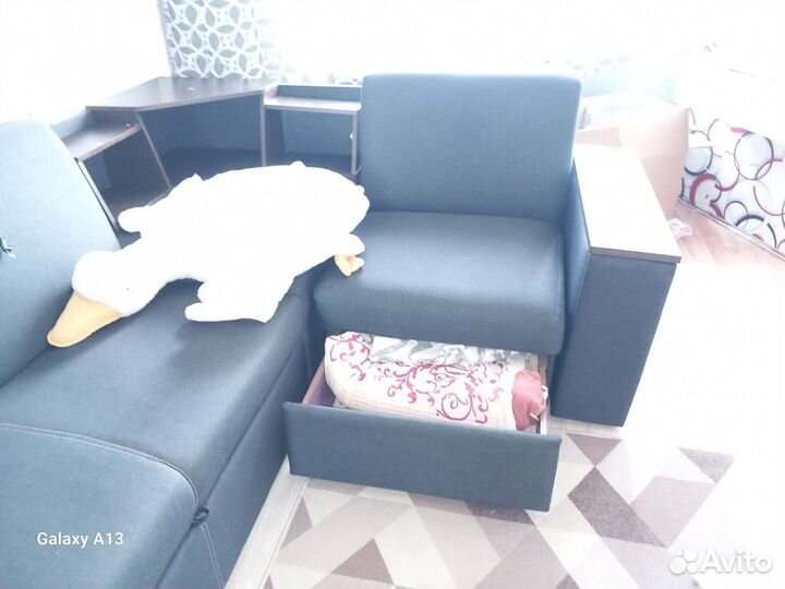 Угловой диван бу