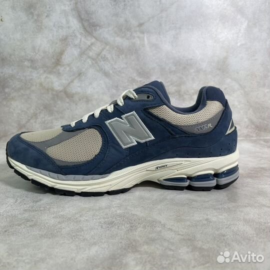 New Balance 2002R 