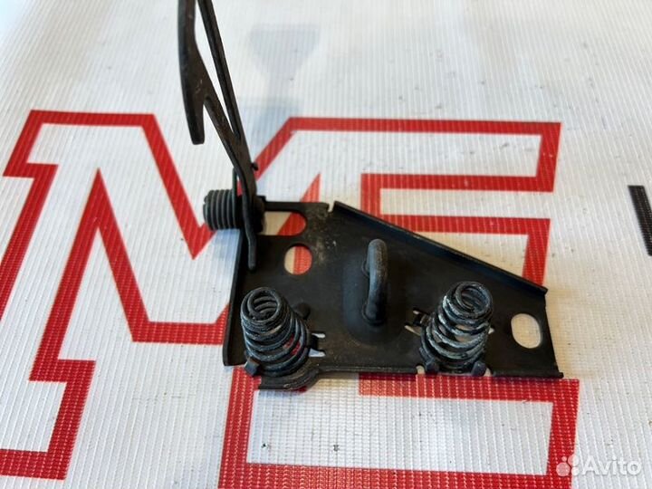 Замок капота Mercedes M-Class W163 2.7 CDI 612.963