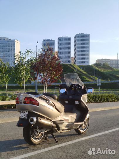 Suzuki Skywave 650