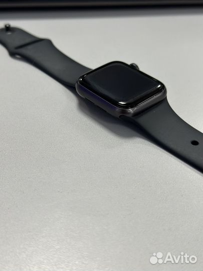 Apple Watch SE 40 mm