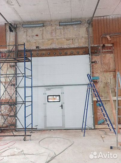 Секционные гаражные ворота дорхан