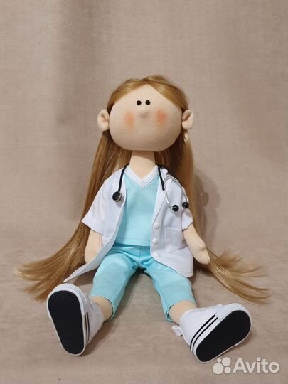 Кукла ручной работы Врач. Кукла интерьерная