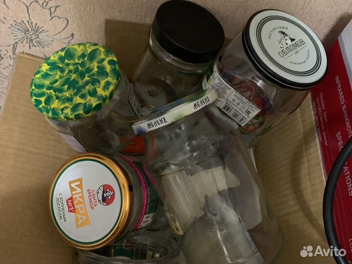 Банка с крышкой