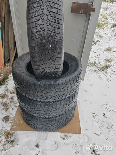 Maxxis ArcticTrekker NP3 215/60 R16 T