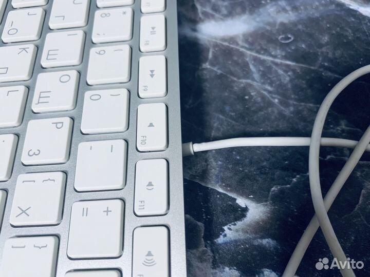 Клавиатура Apple USB Wired Keyboard (A1243)