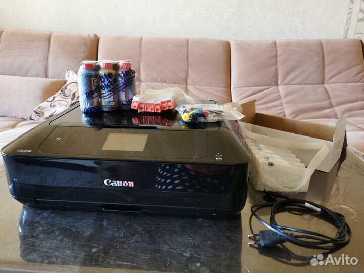 Цветной мфу canon