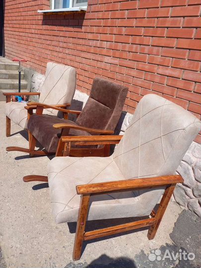 Замена обивки компьютерных кресел и парикмахерских