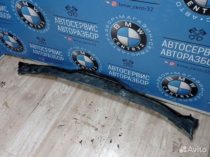 Жабо дворников на BMW 5 E39