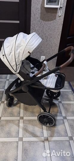 Продам коляску 2 в 1