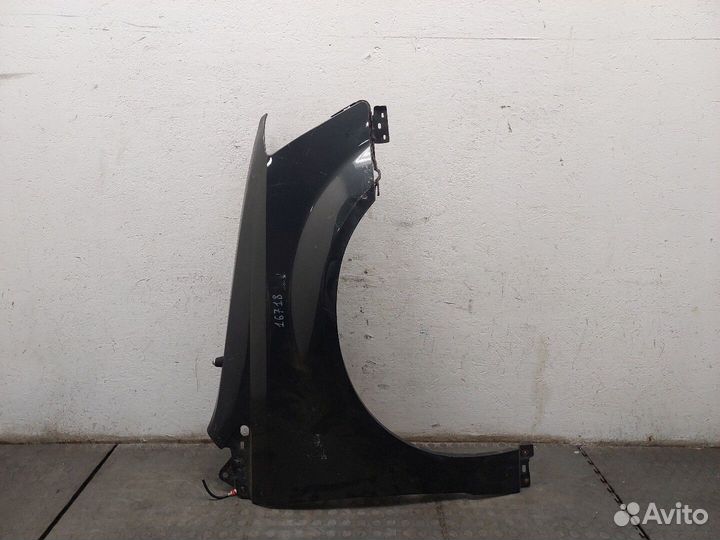 Крыло Dodge Grand Caravan, 2011