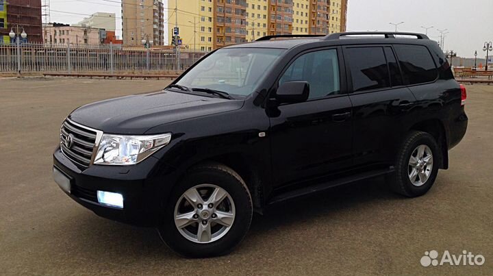 Лобовое стекло Тойота Ланд Крузер