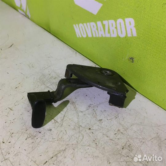 Ручка открывания капота Ауди 80 90 Б3