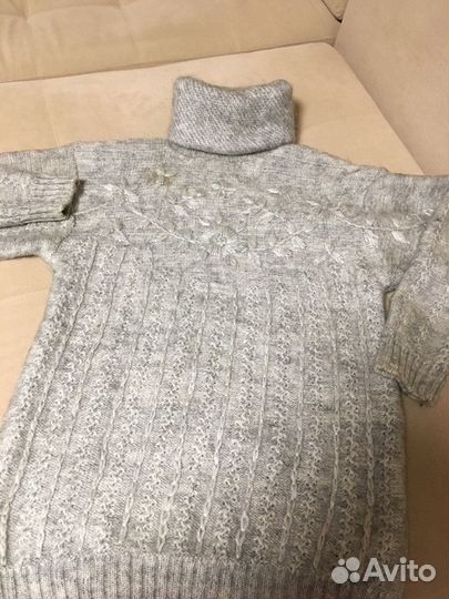 Свитер женский