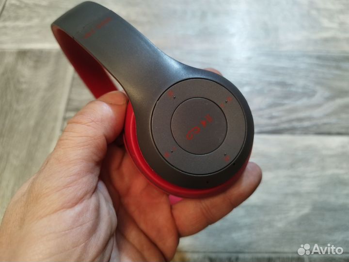 Беспроводные наушники