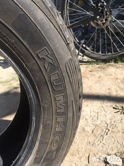 Kumho Road Venture APT KL51 225/65 R17 102H