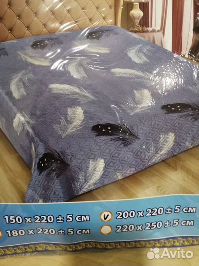 Покрывало на кровать новое