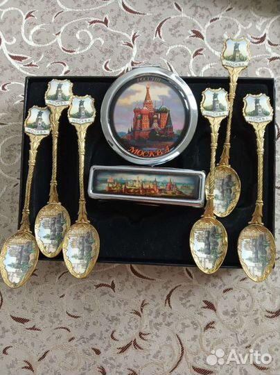 Сувениры с московской символикой