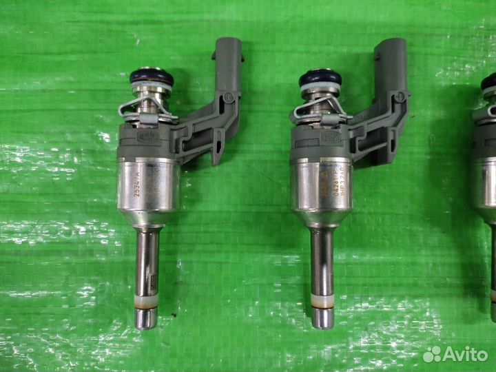 Форсунка топливная 1.4 Tiguan/Passat/Golf/Jetta
