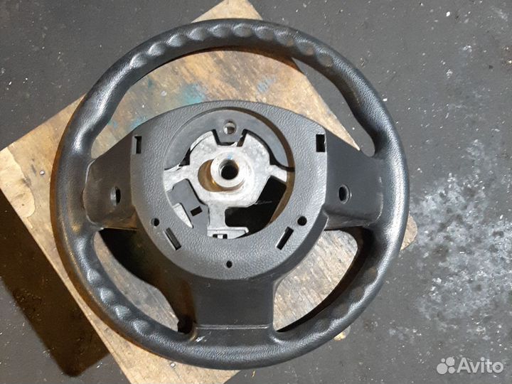 Руль Ниссан Ноут Тиида