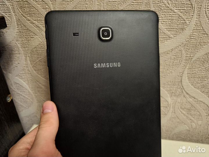 Планшет Samsung Galaxy Tab E 9.6 SM-T560