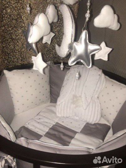 Бортики в кровать и мобиль minki moon