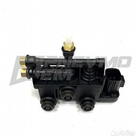 Блок клапанов пневмоподвески Land Rover Sport L320