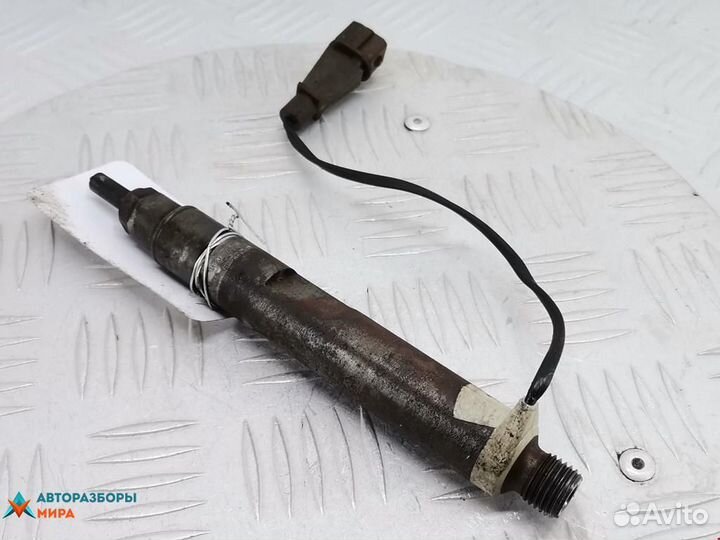 Форсунка Volkswagen Golf 3 1998 028130202Q