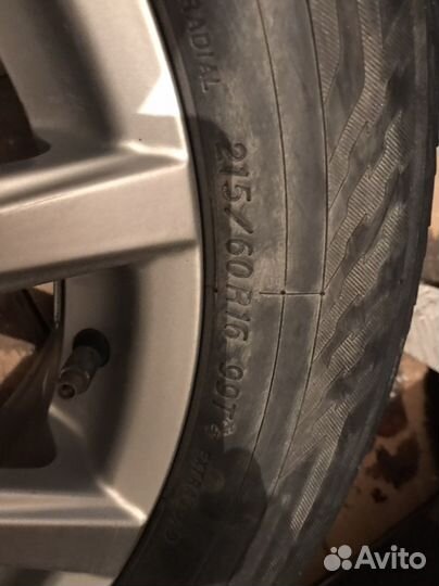 Yokohama Ice Guard Stud IG55 215/60 R16