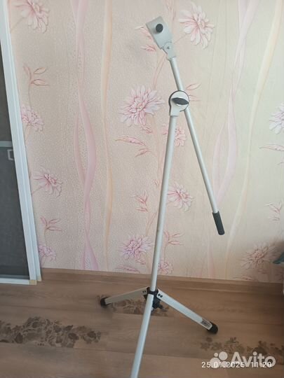 Подставка для лампы Биоптрон