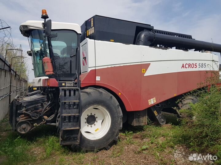 Комбайн Ростсельмаш acros 585