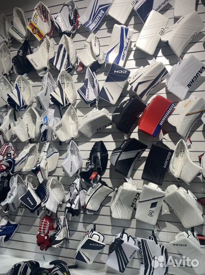 Вратарская хоккейная экипировка Bauer, CCM