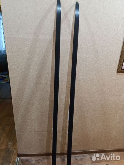 Лыжи с палками 195