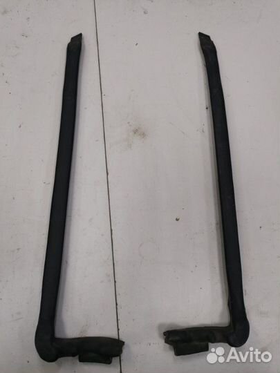 Уплотнительная резинка капота Kia Rio 1 седан A5D