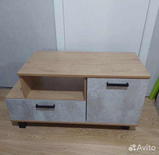 Тумба под телевизор