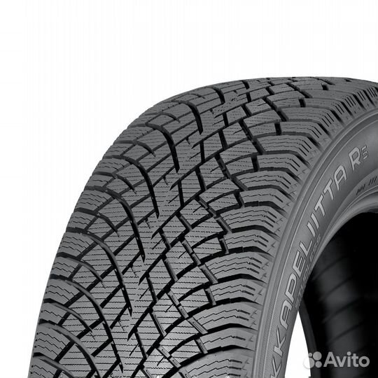 Nokian Tyres Hakkapeliitta R5 SUV 215/60 R17 100R