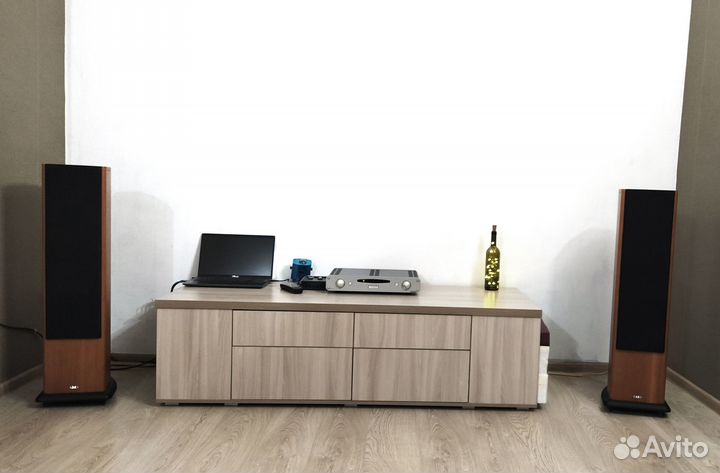 Напольные колонки Acoustic Energy Aelite Three