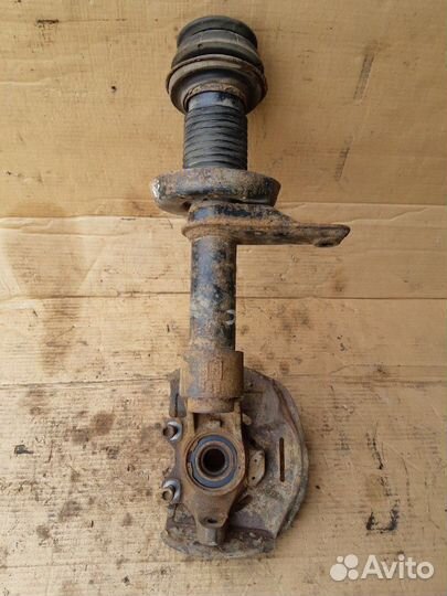 Стойка передняя Опель Вектра А