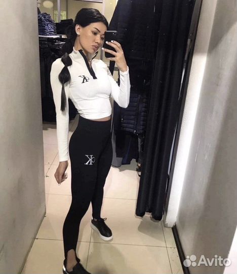 Костюм спортивный