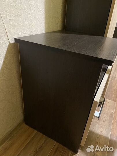 Тумба прикроватная