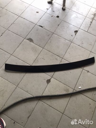 Спойлер на стекло е212