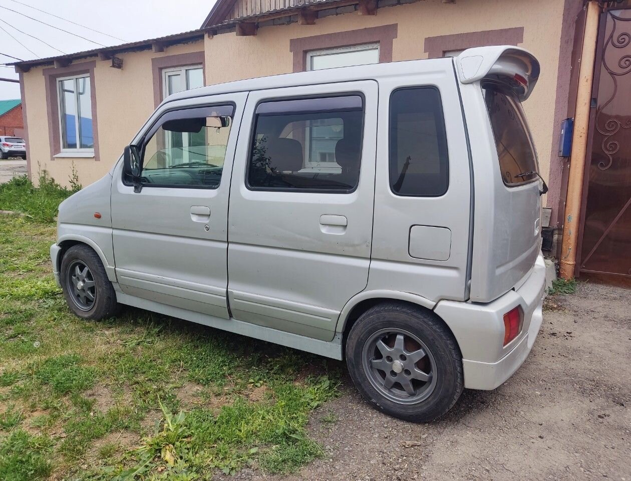 Suzuki Wagon R Wide