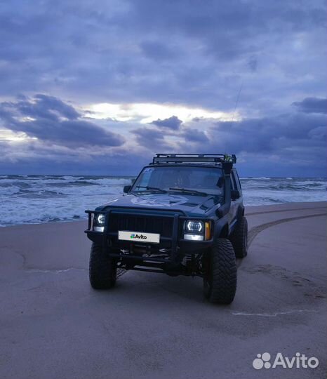 Jeep Cherokee 4.0 AT, 1996, 250 000 км