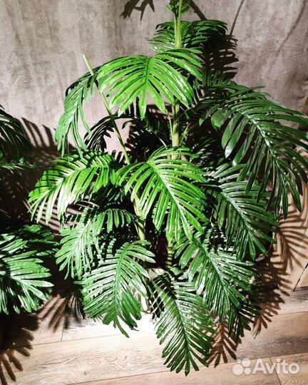 Искусственная пальма