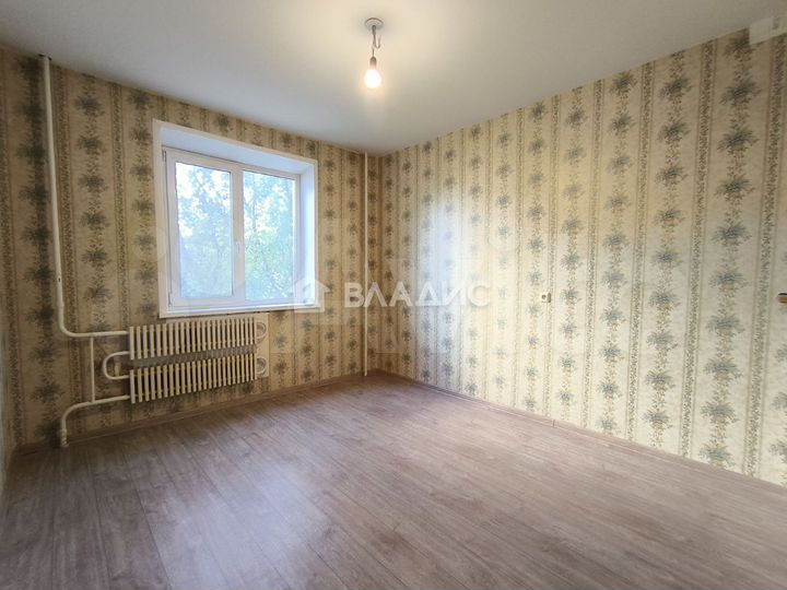 2-к. квартира, 52 м², 3/9 эт.